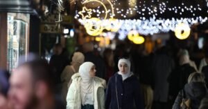 Ramazanska atmosfera u Sarajevu: Ukrasi plijene pažnju Sarajlija i mnogobrojnih turista