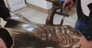 Policija pronašla kip Brucea Leeja, uhapšen muškarac