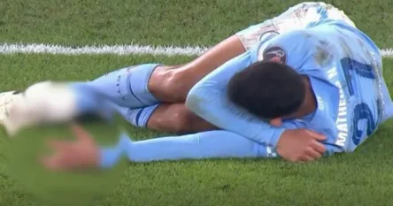 Nogometaš Manchester Cityja slomio prst, prizor je uznemirujući
