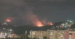 Veći požar iznad Sarajeva: “U istom trenutku se vatra pojavljuje na više od deset mjesta”