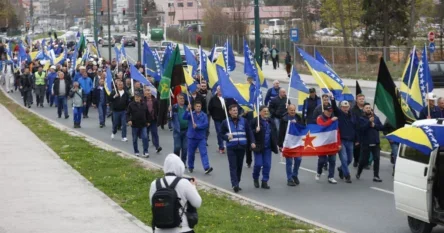 Rudari protestuju u Sarajevu: “Radim na dnevnicu da žena ne bi otišla”