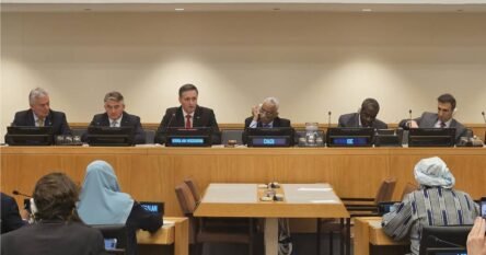 Bećirović i Komšić u UN-u: Usvojiti rezoluciju o Srebrenici kako bi se zaštitila istina o genocidu