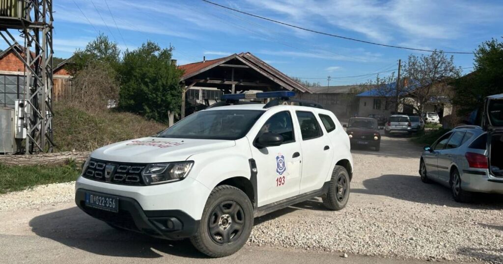 Policija pretražuje okolne objekte i potok u blizini kuće osumnjičenog za Dankino ubistvo