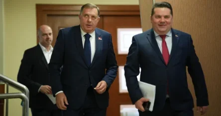 Stevandić: Dok ja branim Dodika, funkcioneri SNSD-a mi kopaju po kući