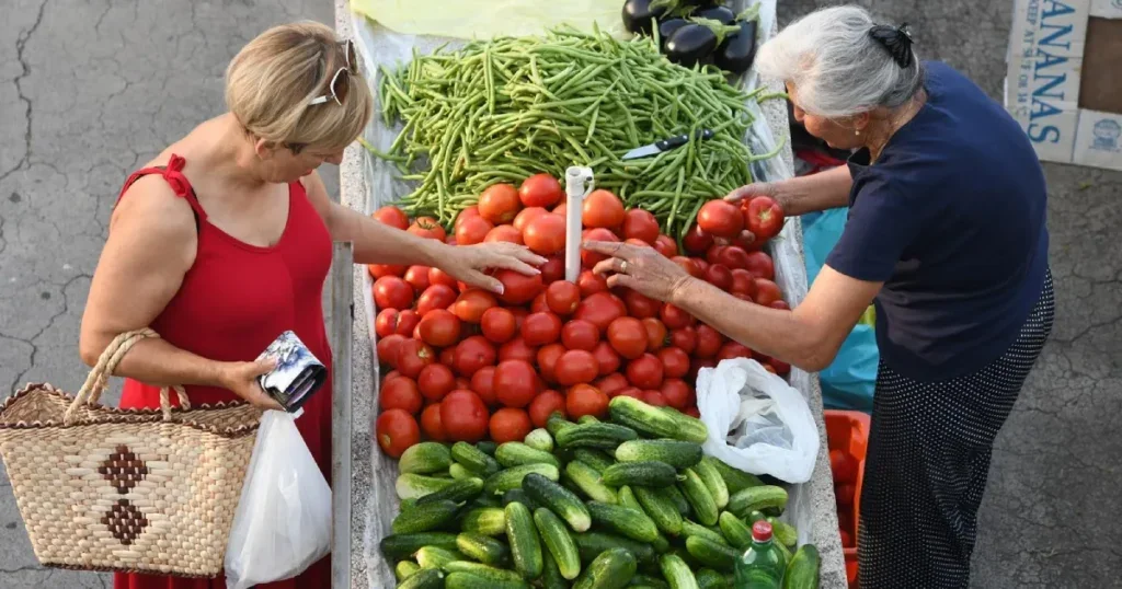 Predlažu zabranu uvoza paradajza u BiH: “Ne može se prodavati po 1 KM”