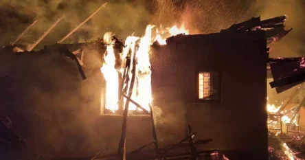 Zenički vatrogasci objavili fotografije požara u kojem su stradale majka i kćerka
