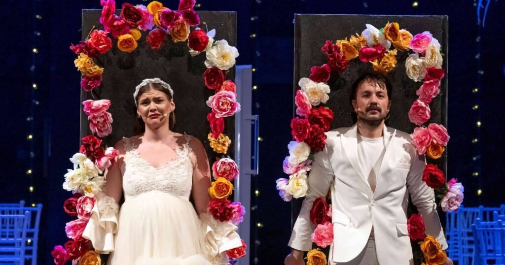 Pogledajte kako izgleda “Seljačka opera”, spektakularna muzička komedija