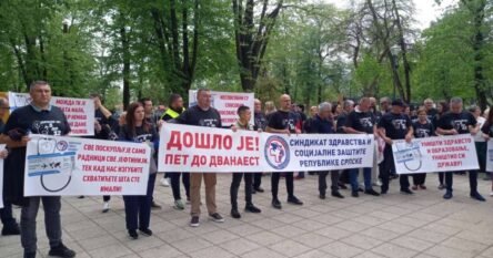 Zdravstveni radnici izašli na ulice: “Medicinska sestra i NK radnik imaju razliku u plati 100 KM”