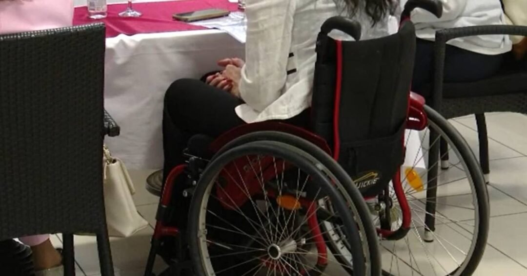 zena sa invaliditetom
