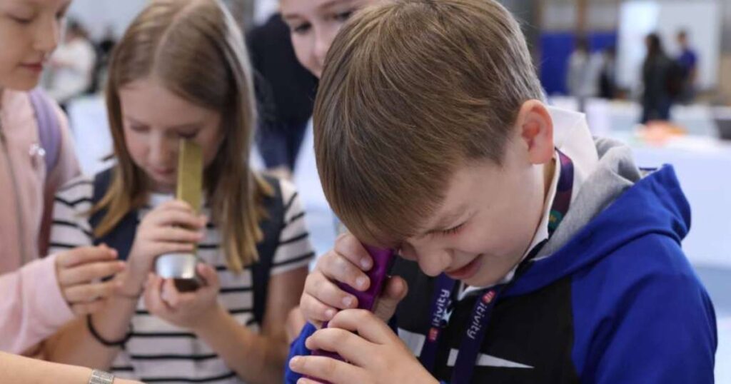 Otvoren Festival nauke: Velika izložba eksperimenata i naučnih demonstracija