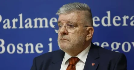 Mioković naveo koje zakone želi što prije vidjeti pred zastupnicima Parlamenta FBiH