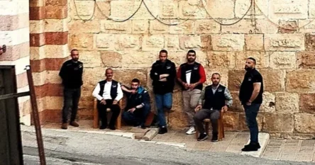 Izraelska vojska upala u Ibrahimovu džamiju u Hebronu, zabranili ezan i večernju molitvu