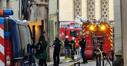 Policija ubila naoružanog muškarca nakon što je zapaljena sinagoga