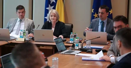 Nacrti dva važna zakona povučeni s dnevnog reda Vijeća ministara BiH