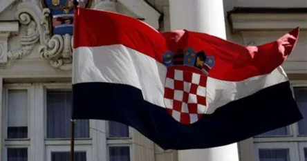 Za 1. maj u šumi zapalio zastavu Hrvatske. Ide na mjesec dana u zatvor