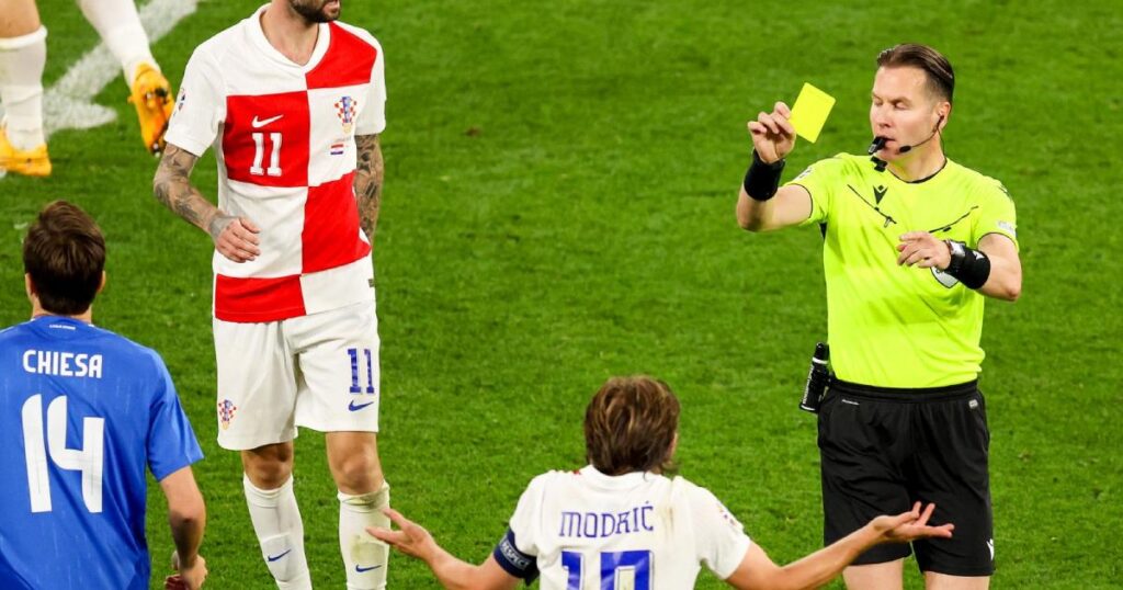 Law 5 – The Ref: Sudija na meču Hrvatska – Italija bio je odličan