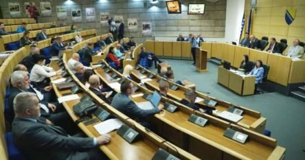 Dom naroda Parlamenta FBiH nije prihvatio Nacrt zakona o vojnim stanovima