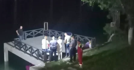 Tragedija na Jablaničkom jezeru: Iz vode izvučeno tijelo maloljetnika