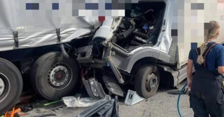 Bh. državljanin učestvovao u udesu: Vatrogasci sjekli vozilo da izvuku kamiondžiju