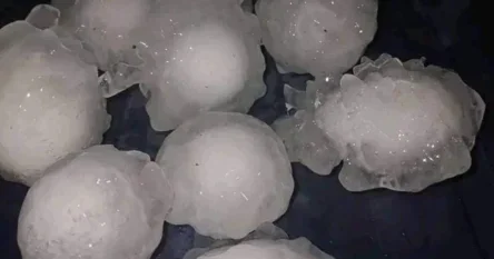 U Goraždu padao led veličine teniske loptice, objavljen snimak