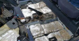 Oduzeli Peugeot 8. aprila, danas ga pretresli i pronašli 11 kilograma droge