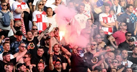 Zbog ponašanja navijača UEFA kaznila Hrvatski nogometni savez sa 87.875 eura