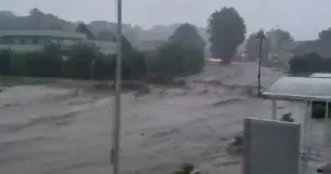 Broje se mrtvi: Jako nevrijeme u Evropi, klizišta zatrpala ljude, stablo ubilo troje