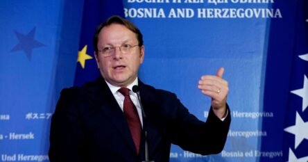 Varhelyi: BiH mora ubrzati provođenje reformi ako želi napredovati na evropskom putu