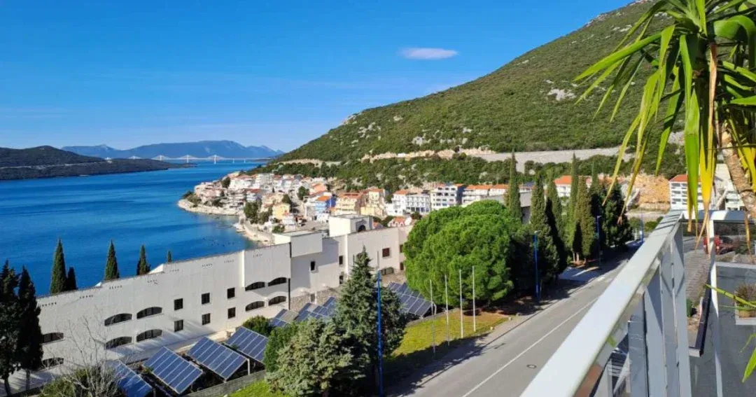 Neum