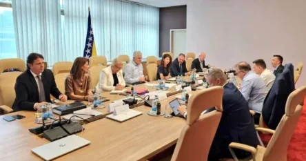 Delegacije HDZ-a i SDP-a predvođene Čovićem i Nikšićem održale “važan sastanak”
