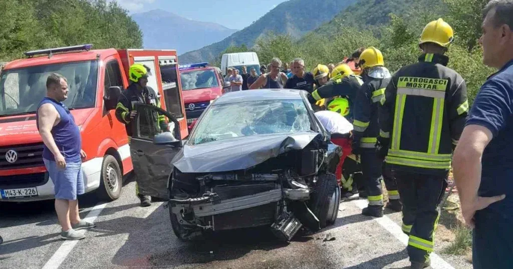 Sedmero povrijeđenih u nesreći na putu Mostar – Sarajevo