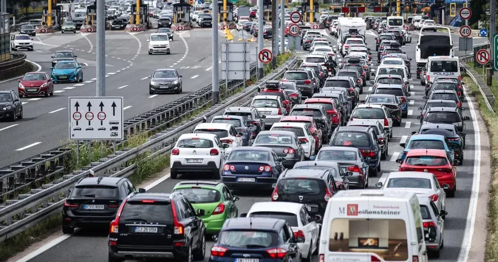 “Crna subota”: Na cestama širom Evrope danas vlada potpuni haos