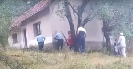 Drama u Hercegovini: Migrant pucao i bacao bombe, pa se zabarikadirao u napuštenoj kući