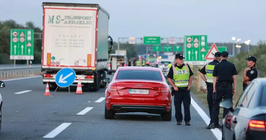 Pojavio se novi opasni trend na cestama: Poginulo više ljudi, uvode se novčane kazne