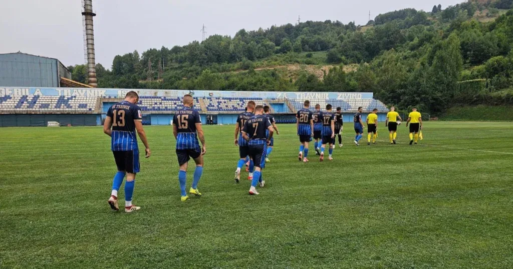 Počela Prva liga FBiH, igrači Travnika sami izašli na teren