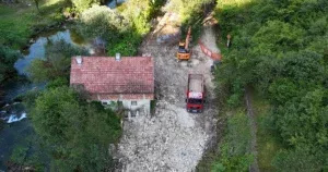 Gradnja HE na Uni nije službeno zaustavljena, nastavak radova blokiraju građani i aktivisti