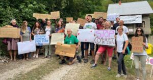 Inspekcijski nadzor na vrelu Une: Investitor pokušava otjerati demonstrante