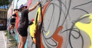 Četvrti FASADA Festival počeo oslikavanjem grafita na Zetri