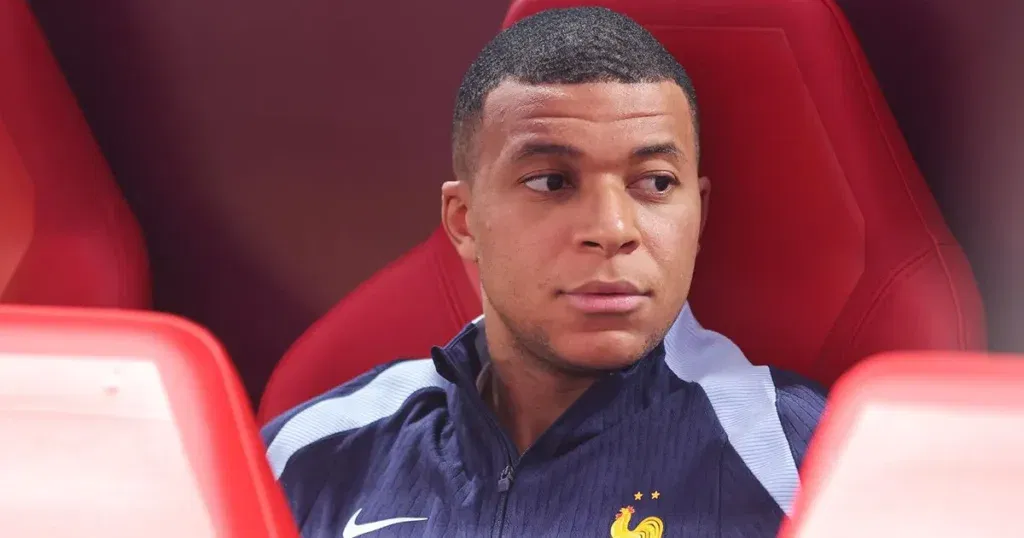 Mbappe odbija igrati za Francusku dok je Deschmaps selektor