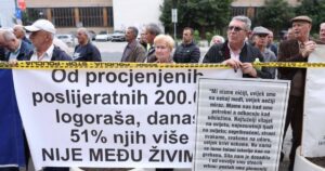 Protest ispred zgrade Vlade FBiH: “95 posto logoraša ne ostvaruje nikakva prava”