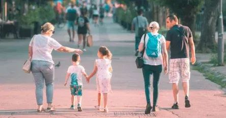 Nastavljen trend povećanja dolaska stranih turista u RS, a pada broj domaćih gostiju