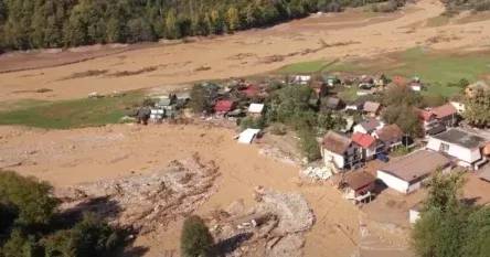 Uništeno najmanje 15 kuća i većina puteva: Ovo mjesto jako stradalo u poplavama