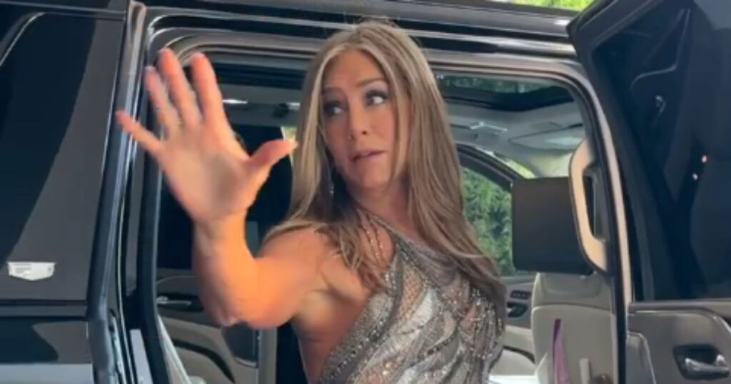 Jennifer Aniston otkrila za koga je glasala na američkim izborima: “Završimo ovu eru straha i haosa”