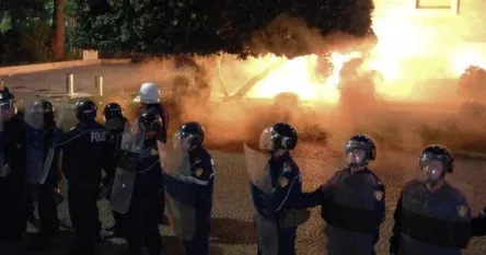 Albanska policija ispaljivala suzavac na demonstrante protiv vlade premijera Rame