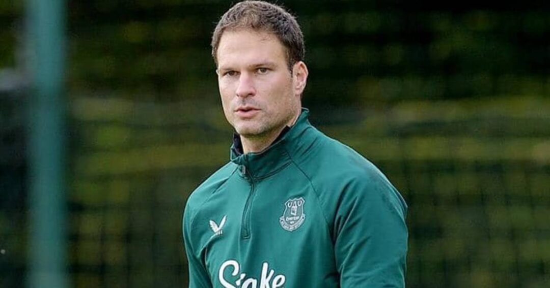 asmir begovic everton