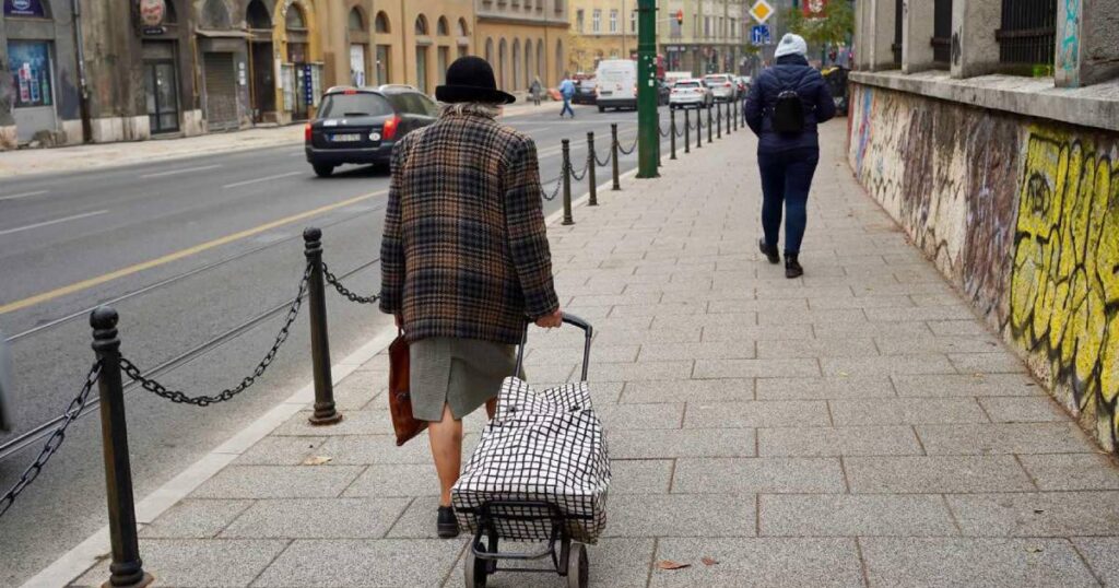 Penzije za decembar bit će isplaćene ranije nego inače