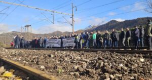 Novi protest u Donjoj Jablanici: “Ako treba sami ćemo doći i čistiti prugu”