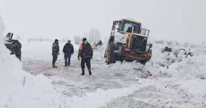 U Bosanskom Petrovcu akcija spašavanja trudnice i dostava pomoći blokiranim selima