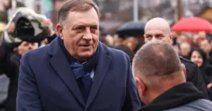 Operacija će trajati nekoliko sati: Dodik prevezen u salu