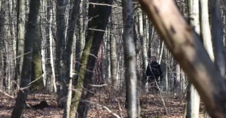 U dvorištu pronađene dvije zakopane bebe. Roditelji privedeni, članovi su sekte?